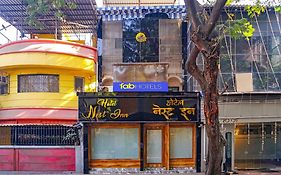 Fabhotel Nest Inn